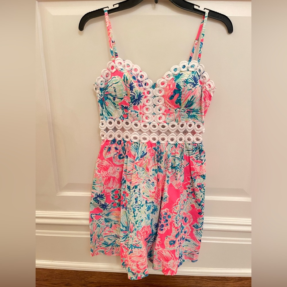 New no tags. Lilly Pulitzer dress size2 dress see thru below chest cut outs